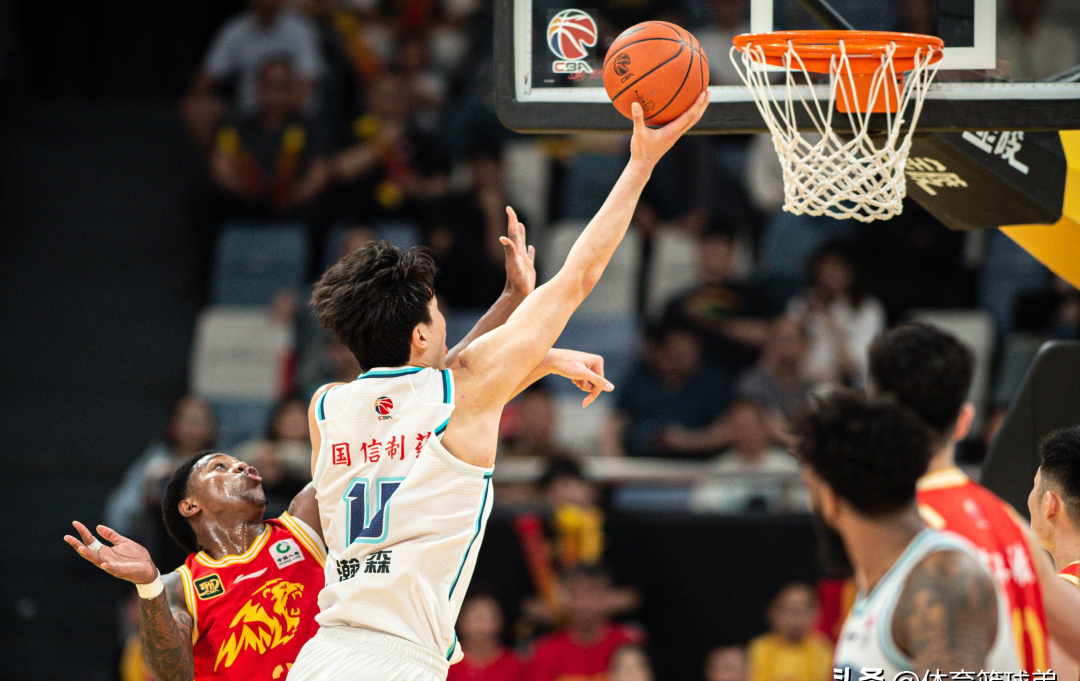 清晨体能课后，金州勇士止住颓势备战欧篮联，震撼外界，训练强度明显提升(金州勇士队官网)