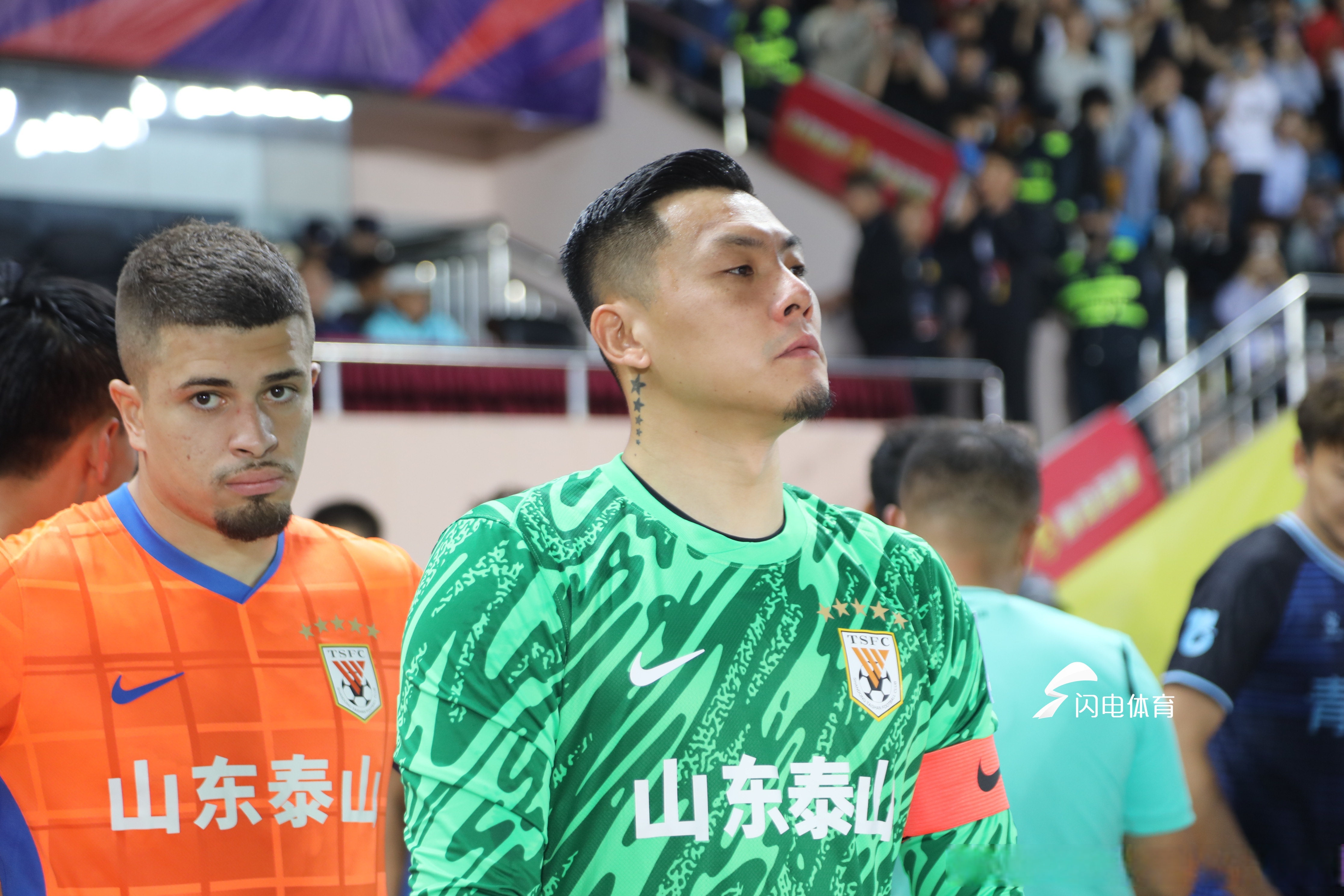 关于今夜西甲传出新动向，山东泰山状态回暖，管理层表态：压力陡增，资深球员宣示担当的信息