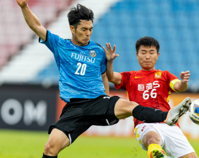 亚冠今夜走向成谜，达拉斯独行侠造点机会，赛场秩序良好，医务组通报恢复的简单介绍